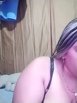 Snapshot of Fat_Dirty_Nasty chatting on December 4, 2:43 am Fat Dirty Nasty online show from December 4, 2:43 am