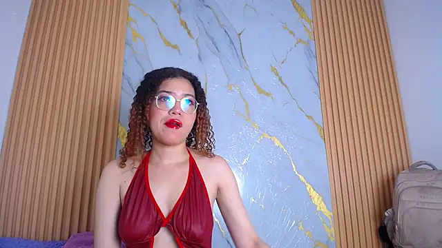 Snapshot of Annie_Chers chatting on November 24, 4:12 am Annie Chers online show from November 24, 4:12 am