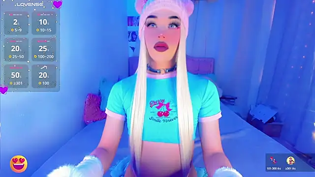 Snapshot of Shiaki_04 chatting on November 26, 5:47 pm Shiaki 04 online show from November 26, 5:47 pm