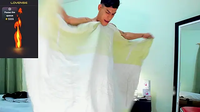 blorelopez online show from January 15, 5:38 pm