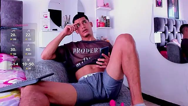 blorelopez online show from July 23, 7:45 pm