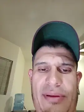 Snapshot of JorgeDaLeche1 chatting on July 10, 11:46 am JorgeDaLeche1 online show from July 10, 11:46 am