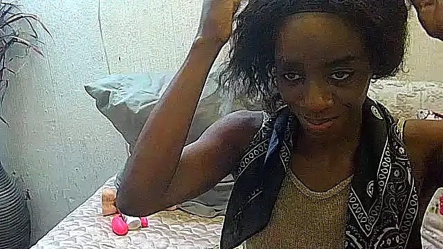BrunetteNaomi8 online show from July 25, 1:58 am
