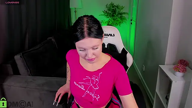 Snapshot of Eva_lovevy chatting on November 20, 9:09 am Eva lovevy online show from November 20, 9:09 am