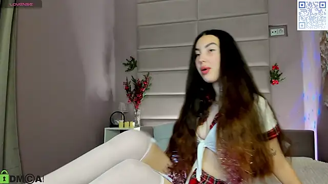 LiraRevery online show from December 22, 11:13 pm