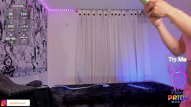 Snapshot of daniii_mua chatting on June 11, 2:53 am daniii mua online show from June 11, 2:53 am