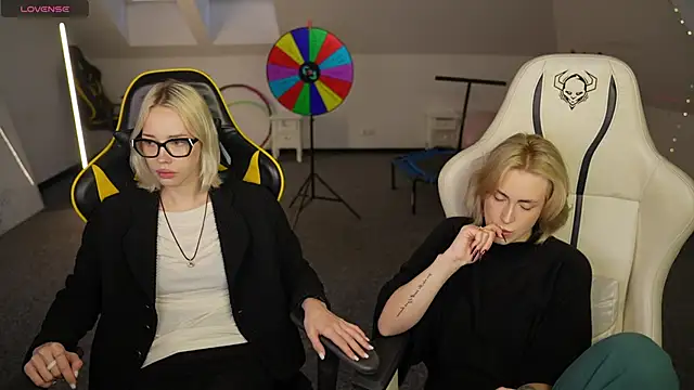 Kara cat online show from December 4, 11:19 am