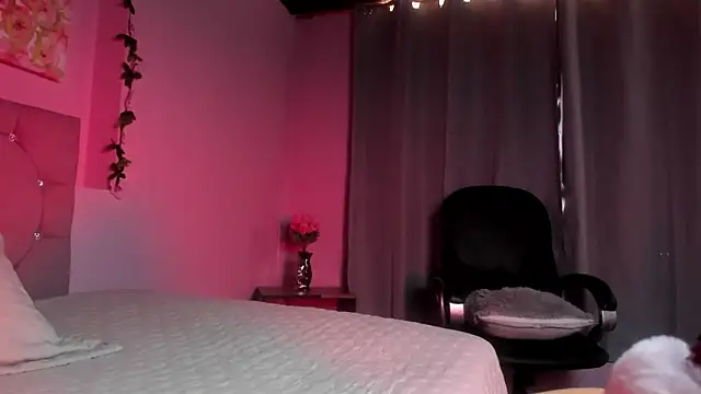 Snapshot of Zoe_Bakerr chatting on December 17, 1:39 pm Zoe Bakerr online show from December 17, 1:39 pm