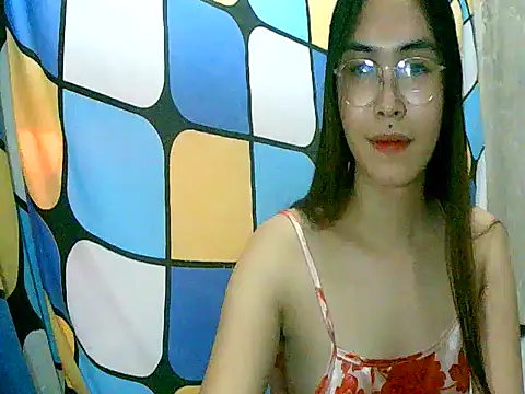 Snapshot of hottest_solel chatting on December 2, 11:04 am hottest solel online show from December 2, 11:04 am