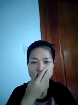 Snapshot of PamPii2x chatting on December 5, 3:15 am PamPii2x online show from December 5, 3:15 am