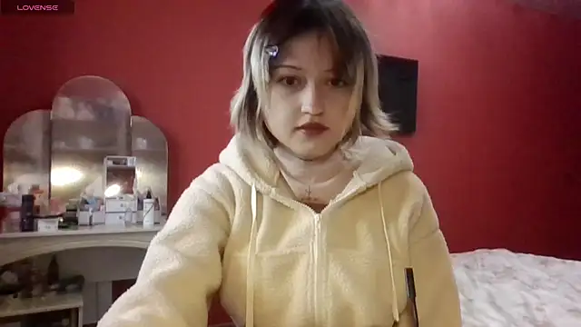 Snapshot of SkylaPorter chatting on November 27, 10:17 am SkylaPorter online show from November 27, 10:17 am