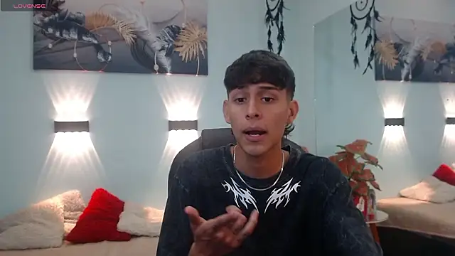 DraxBlade09 online show from February 3, 1:05 pm