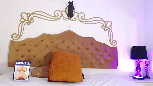 Snapshot of abysskingg chatting on November 30, 12:31 pm abysskingg online show from November 30, 12:31 pm