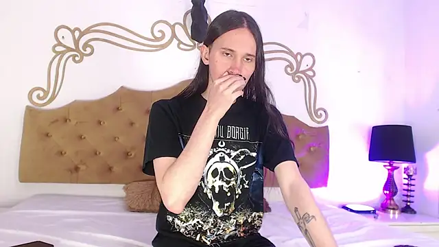 Snapshot of abysskingg chatting on December 14, 12:21 pm abysskingg online show from December 14, 12:21 pm