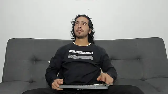 Snapshot of Jave_rave chatting on December 14, 12:21 pm Jave rave online show from December 14, 12:21 pm