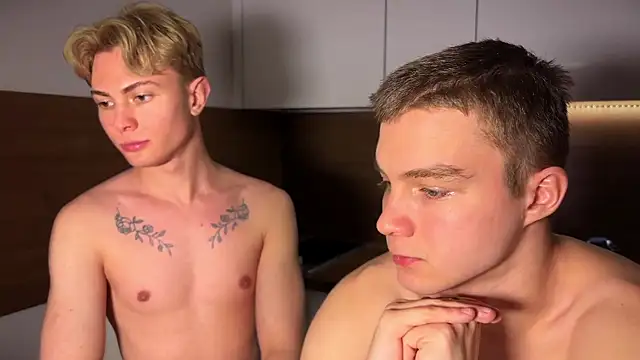 Snapshot of Even_Vrot chatting on March 30, 4:41 pm Even Vrot online show from March 30, 4:41 pm