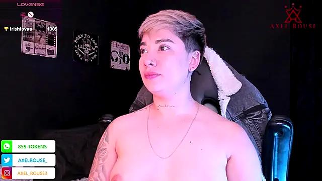 Snapshot of AxelRouse3 chatting on November 18, 11:26 pm AxelRouse3 online show from November 18, 11:26 pm