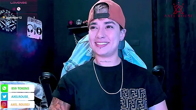 Snapshot of AxelRouse3 chatting on December 15, 6:56 pm AxelRouse3 online show from December 15, 6:56 pm