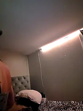 Drowning667 online show from March 4, 4:18 am