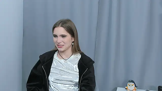 Snapshot of RozanneJordan chatting on November 22, 3:11 pm RozanneJordan online show from November 22, 3:11 pm