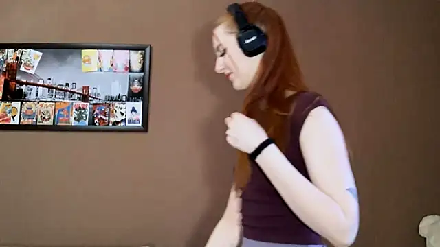 Snapshot of MichelinaCropleys chatting on December 4, 7:06 am MichelinaCropleys online show from December 4, 7:06 am