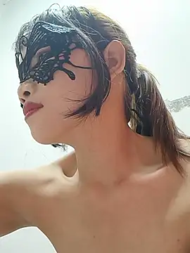 Binnky online show from July 15, 4:45 pm