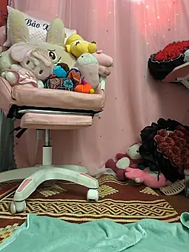 Snapshot of dis_princess chatting on July 14, 2:16 am dis princess online show from July 14, 2:16 am