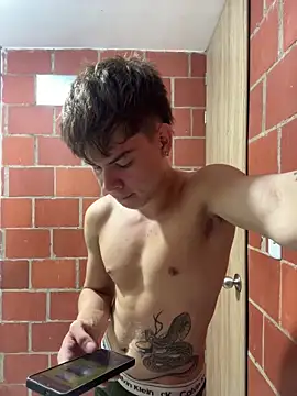 Snapshot of Handsome_boys69 chatting on February 27, 2:22 am Handsome boys69 online show from February 27, 2:22 am