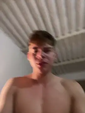 Snapshot of Handsome_boys69 chatting on March 27, 4:51 am Handsome boys69 online show from March 27, 4:51 am