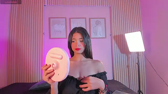 Ashleycooper5 online show from February 8, 7:06 pm