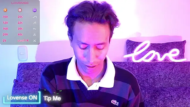 Snapshot of liam__blake chatting on December 4, 3:05 am liam blake online show from December 4, 3:05 am