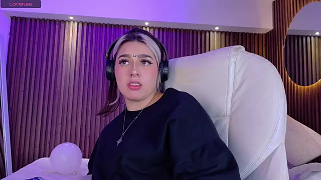 GabyRose9 online show from March 18, 8:01 pm