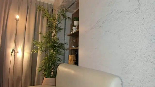 IsabelaStefano online show from July 21, 3:31 am