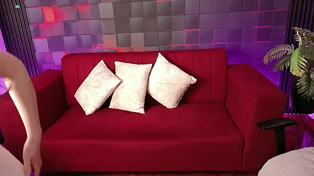 GracieCollins online show from July 9, 3:49 pm