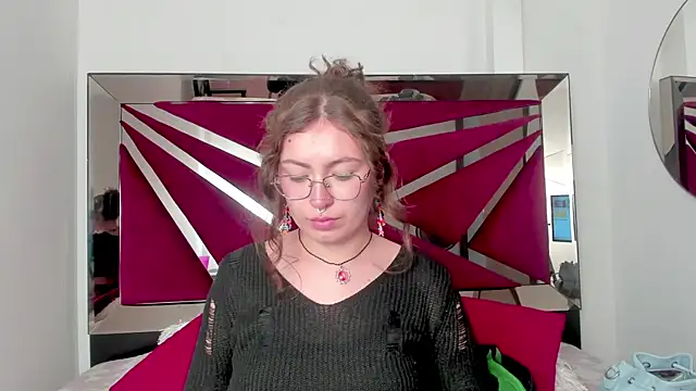Snapshot of MarieTaylor_ chatting on April 10, 12:05 am MarieTaylor online show from April 10, 12:05 am