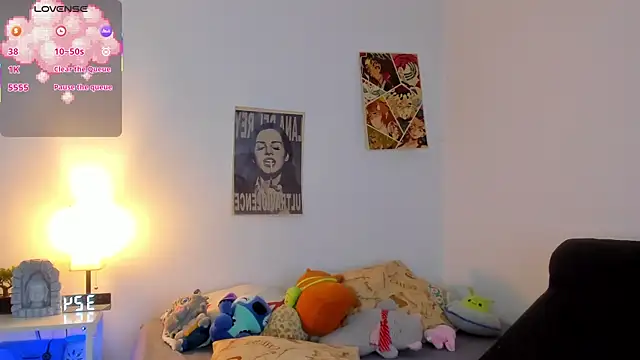 Snapshot of MarieTaylor_ chatting on May 1, 8:24 pm MarieTaylor online show from May 1, 8:24 pm