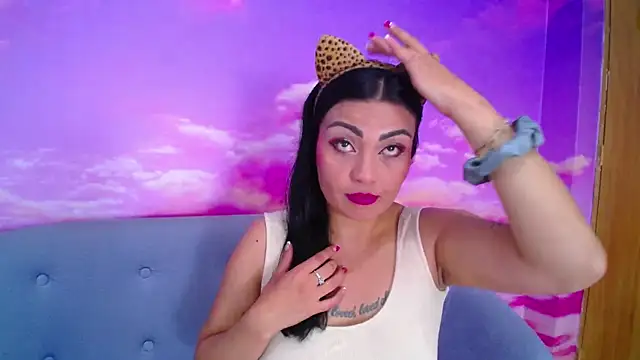 Snapshot of mei_kora chatting on November 20, 12:05 pm mei kora online show from November 20, 12:05 pm