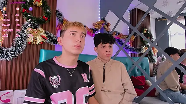 Boys 2 play online show from December 17, 1:28 pm