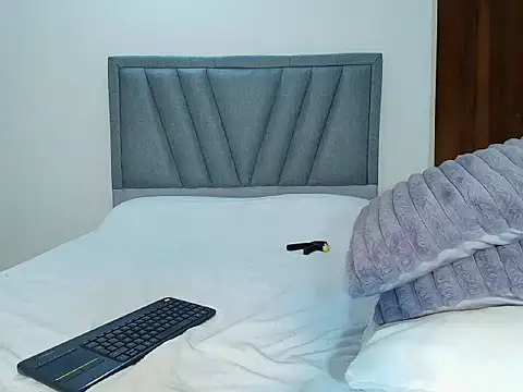 Snapshot of ray_Weeed chatting on March 13, 1:34 am ray Weeed online show from March 13, 1:34 am