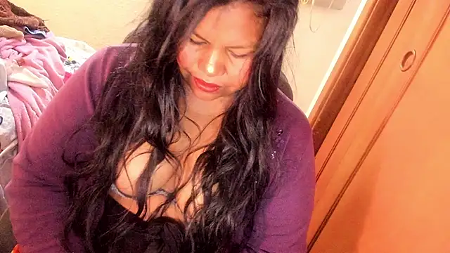 ebonycamelia online show from June 9, 6:19 pm