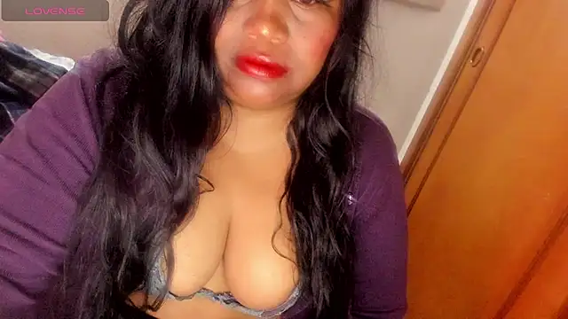 ebonycamelia online show from July 8, 10:09 am