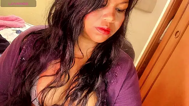 ebonycamelia online show from July 12, 12:07 pm