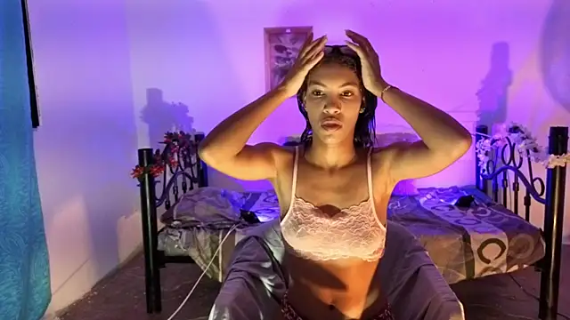 Snapshot of ginebra-n18 chatting on December 1, 3:22 am ginebra-n18 online show from December 1, 3:22 am