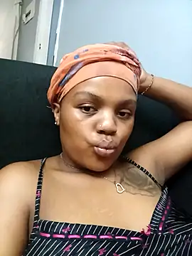 YELLOW-MELLO online show from January 19, 4:22 pm