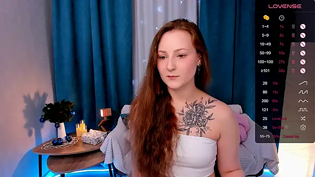 Snapshot of velvet_cherry_ chatting on December 14, 9:03 am velvet cherry online show from December 14, 9:03 am