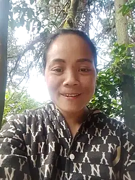 Snapshot of bela-hayes chatting on November 21, 6:12 am bela-hayes online show from November 21, 6:12 am