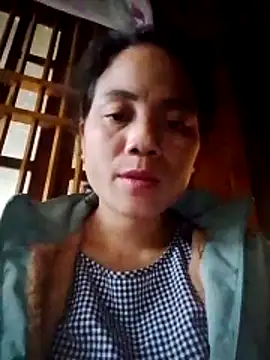 Snapshot of bela-hayes chatting on December 5, 1:14 am bela-hayes online show from December 5, 1:14 am