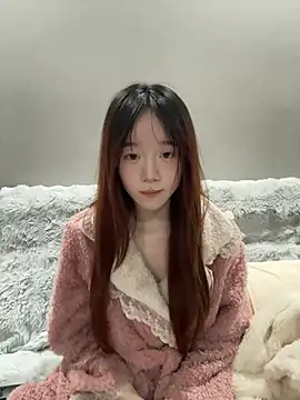 Snapshot of Lgirl-520 chatting on January 14, 2:44 pm Lgirl-520 online show from January 14, 2:44 pm