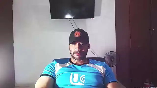 musclehetero online show from December 15, 6:39 am