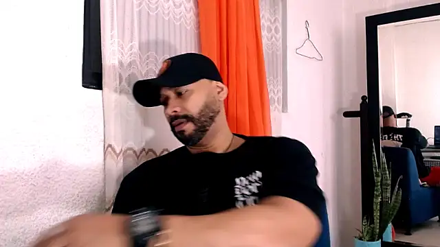 musclehetero online show from June 8, 3:34 pm